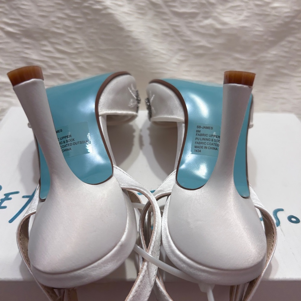 Betsey Johnson Dressy White Heels - Picture 7 of 10